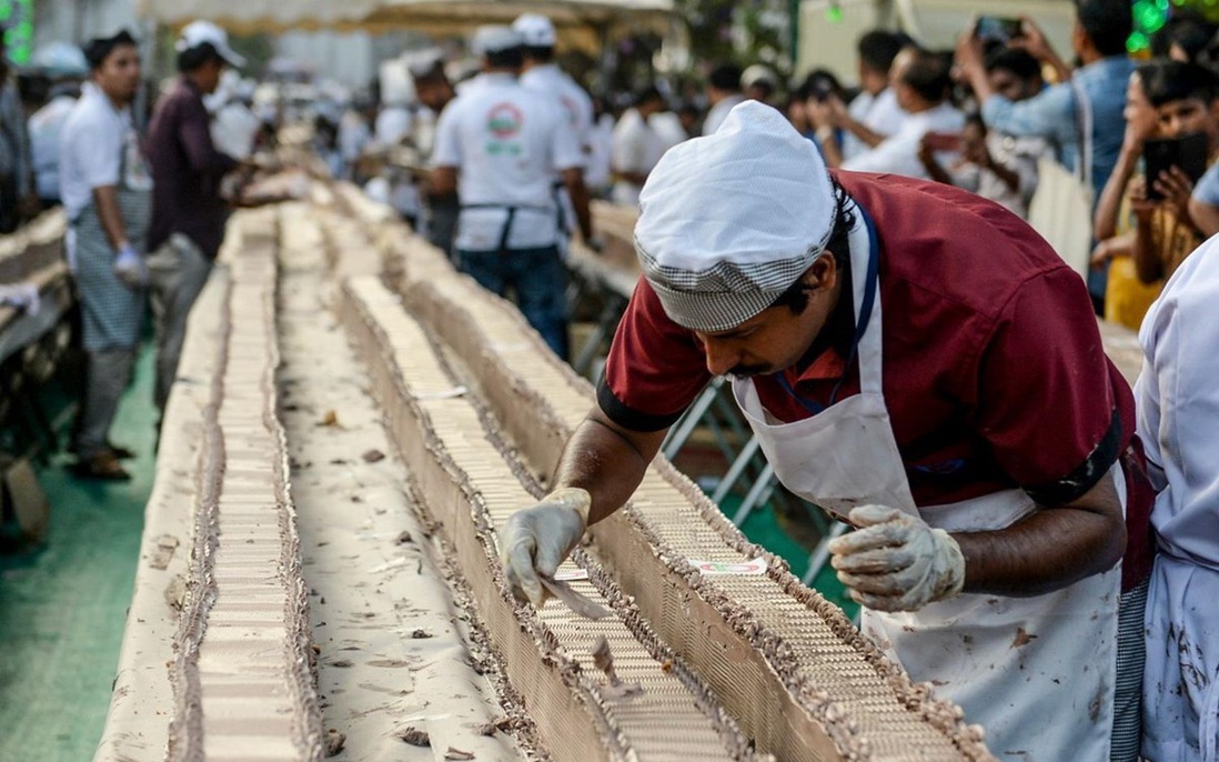 Ấn Độ lập kỷ lục thế giới với chiếc bánh ngọt dài tới 6,5km