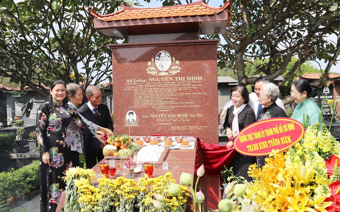 Khánh thành tôn tạo khu mộ nữ tướng Nguyễn Thị Định