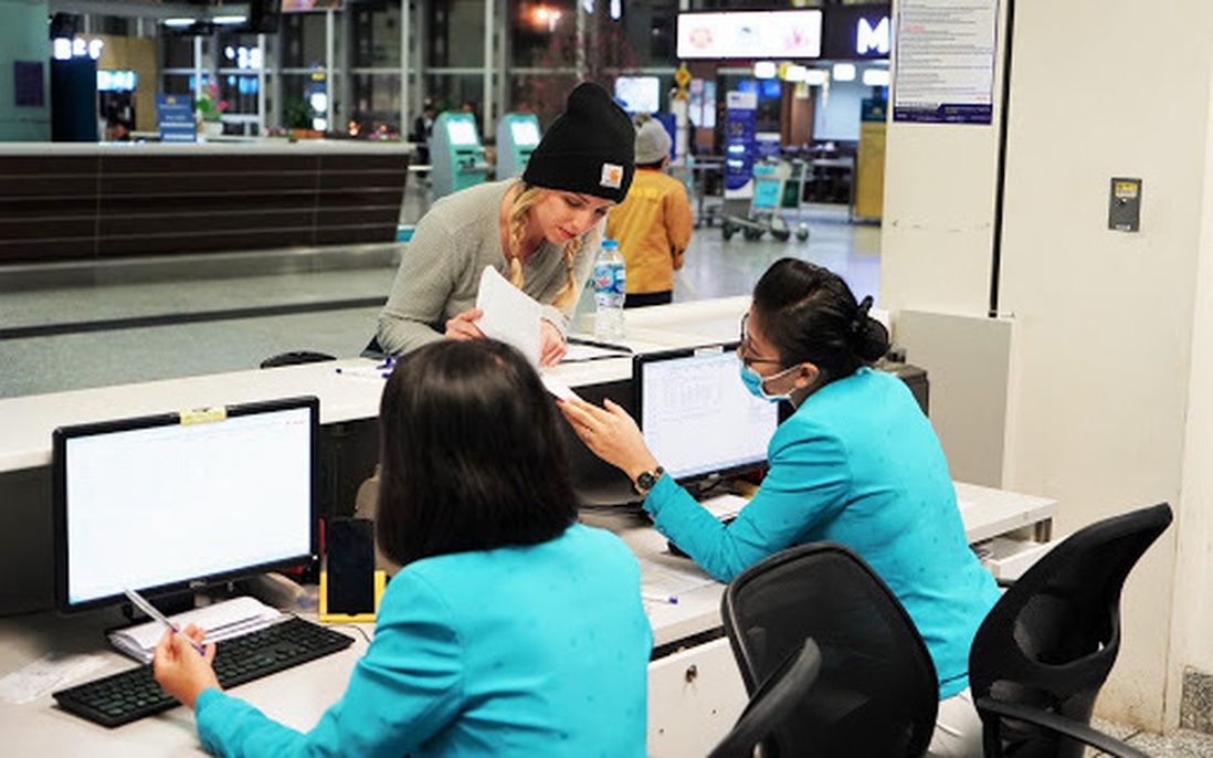 Vietnam Airlines miễn phí đổi vé máy bay cho học sinh, sinh viên do ảnh hưởng bởi dịch Corona