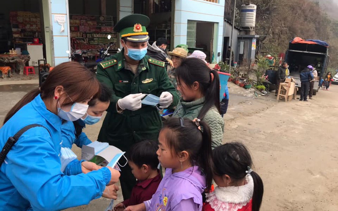 Biên phòng Lào Cai: Các chốt chặn phòng dịch Covid-19 ở biên giới không có giờ nghỉ