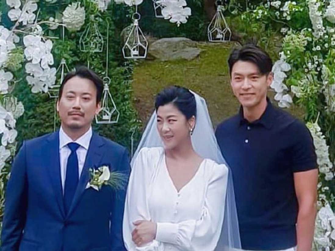 Đi đám cưới bạn thân, Hyun Bin "đánh cắp" sự chú ý vì nổi hơn cả cô dâu chú rể