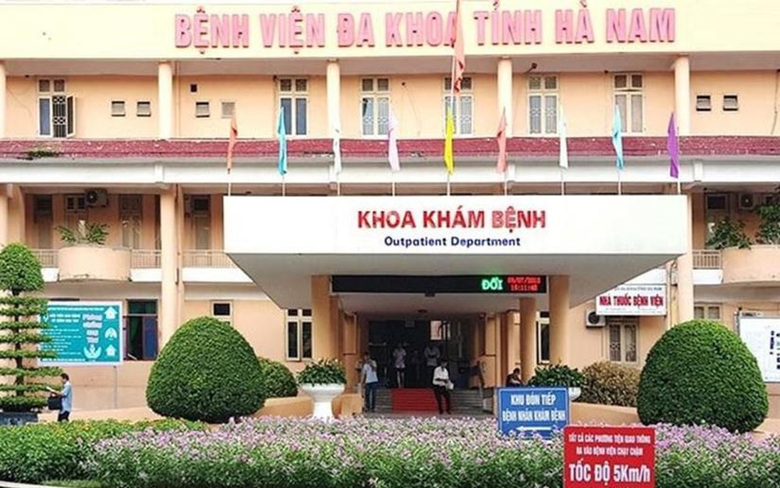 Bệnh viện Đa khoa tỉnh Hà Nam đang cách ly 8 người