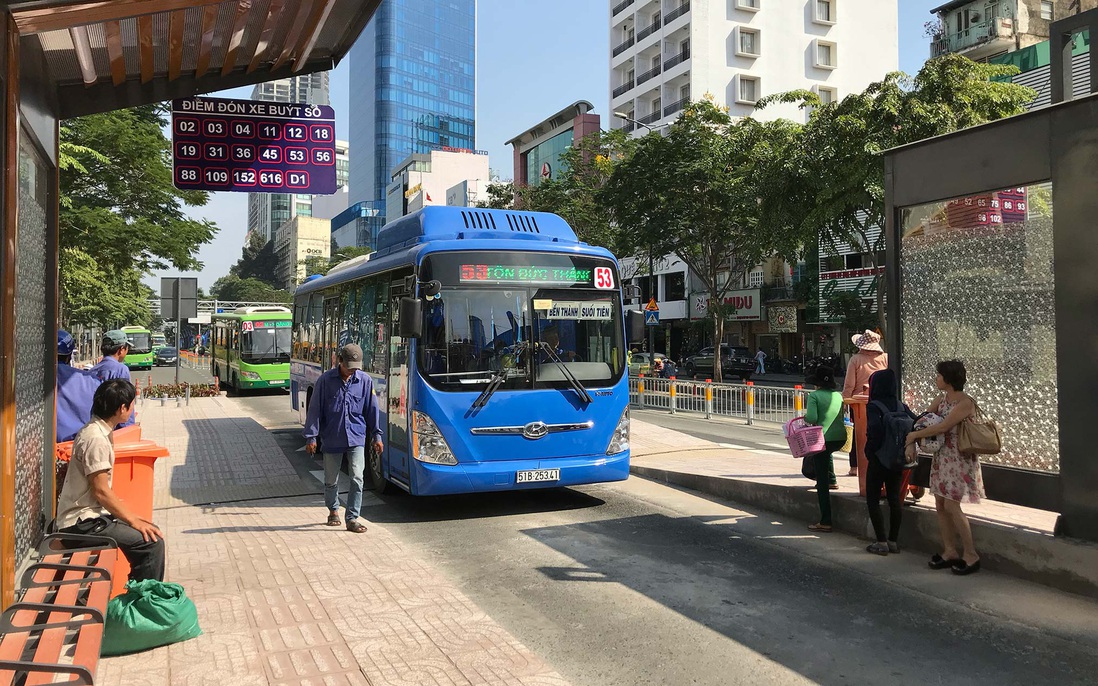 TPHCM ngừng hoạt động 54 chuyến xe buýt, hạn chế xe ra vào thành phố từ ngày 28/3