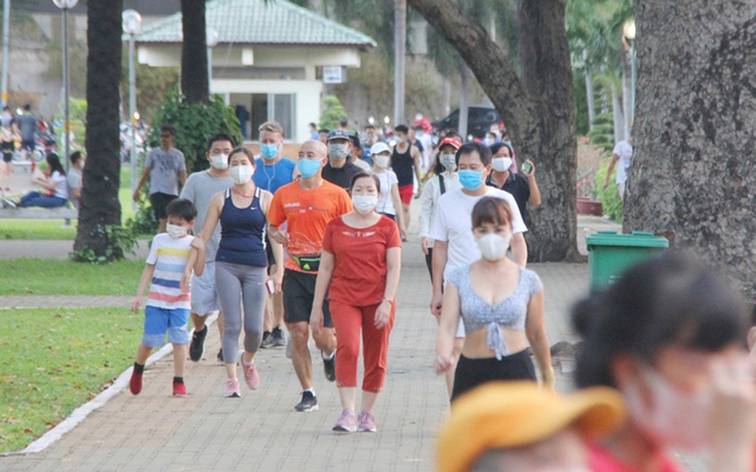 1 tuần không có ca mới, Chủ tịch Hà Nội vẫn lo ngại khi dân đi tập thể dục