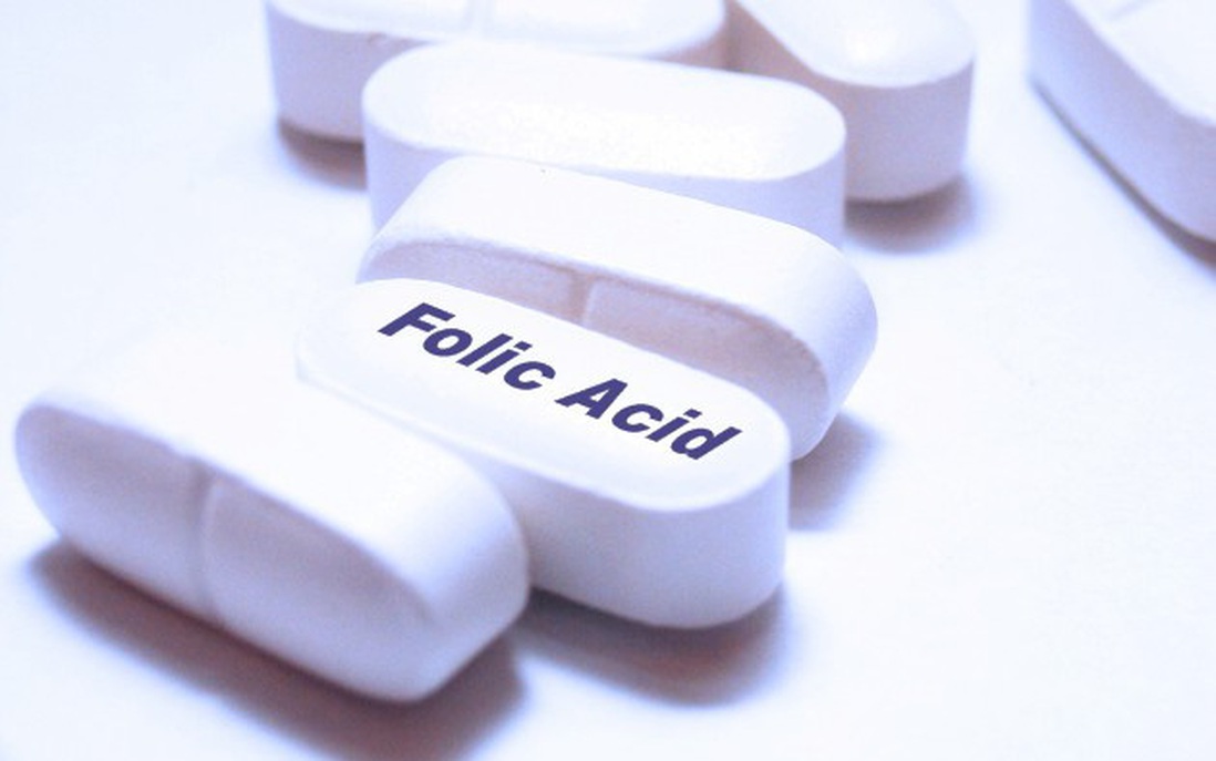 Bổ sung axit folic trước khi mang thai và những điều cần biết