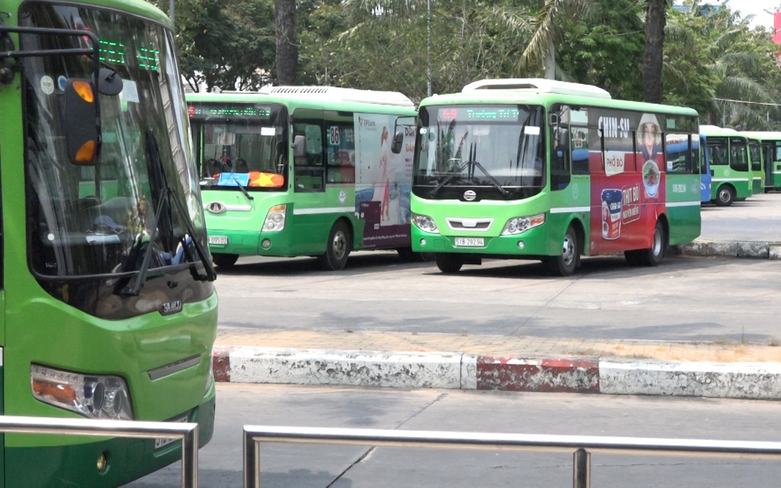 UBND TPHCM chấp thuận cho xe buýt hoạt động trở lại từ ngày 4/5