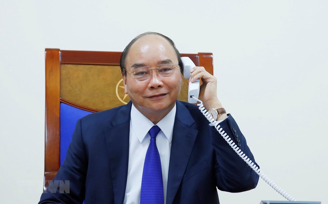 Thủ tướng Nguyễn Xuân Phúc điện đàm với Tổng thống Mỹ Donald Trump về chống dịch Covid-19