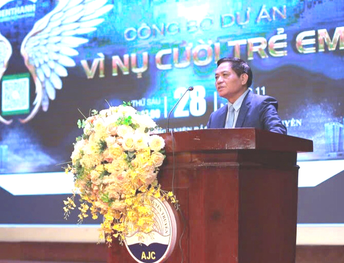 Phát động Chương trình "Vì nụ cười trẻ em" 
và "Ươm mầm nhân ái" năm 2025- Ảnh 2.