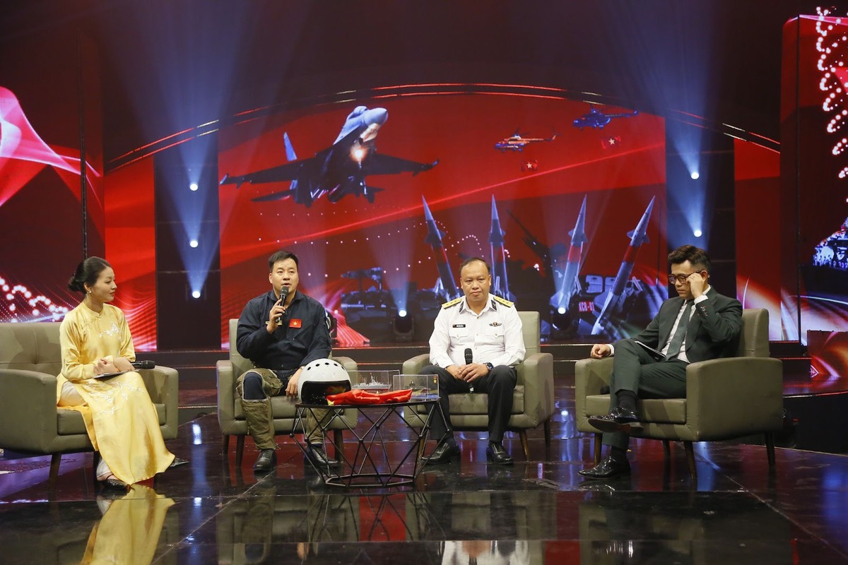 Giao lưu cùng Thượng tá Trần Văn Vương và Thượng tá Nguyễn Văn Hoàng