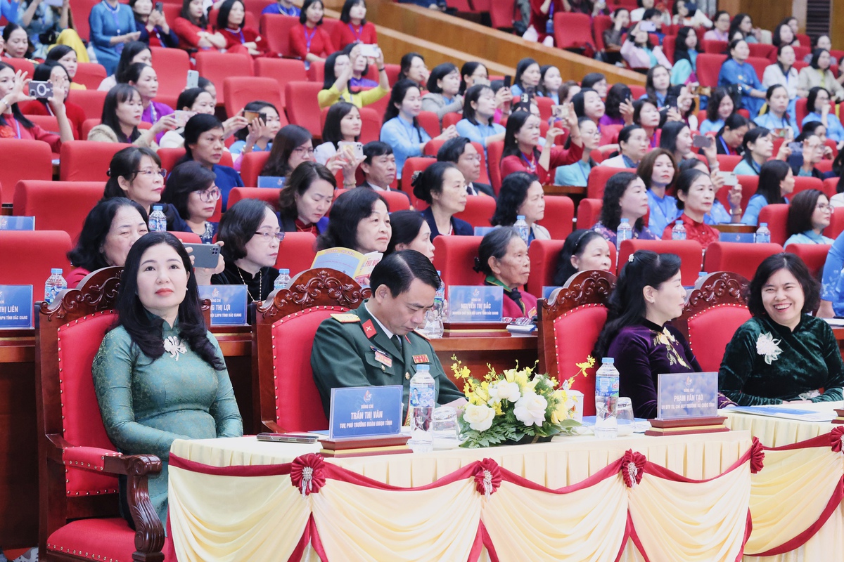 Chủ tịch Hội LHPN Việt Nam dự Đại hội đại biểu phụ nữ tỉnh Bắc Ninh nhiệm kỳ 2025-2030- Ảnh 2.