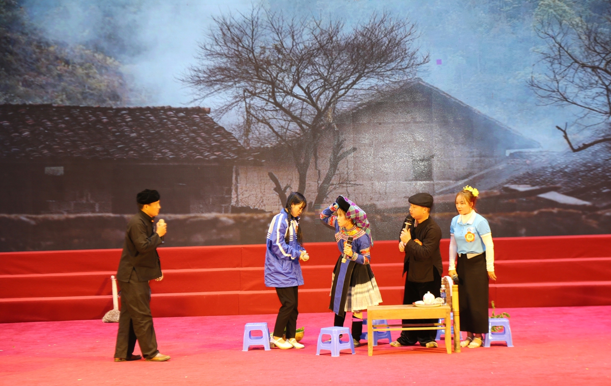 Lào Cai tổ chức Hội thi Các mô hình sáng tạo và hiệu quả trong xóa bỏ định kiến giới năm 2025- Ảnh 4.