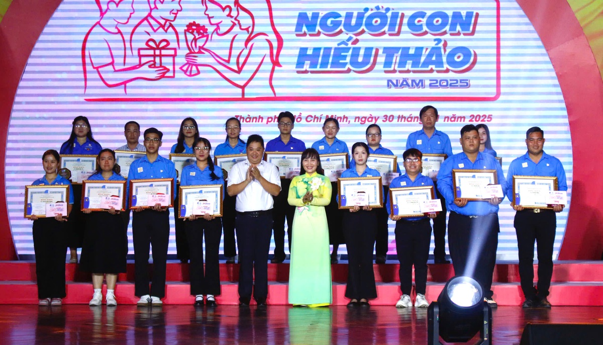 TPHCM: Tôn vinh 184 gương "Người con hiếu thảo" năm 2025- Ảnh 5.