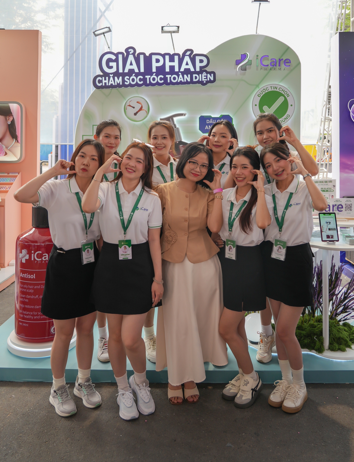 Trải nghiệm thật sau 10 ngày gội Antisol: Da đầu đỡ ngứa - tóc nhẹ thoáng hơn hẳn?- Ảnh 1. Trải nghiệm thật sau 10 ngày gội Antisol: Da đầu đỡ ngứa - tóc nhẹ thoáng hơn hẳn?- Ảnh 1.