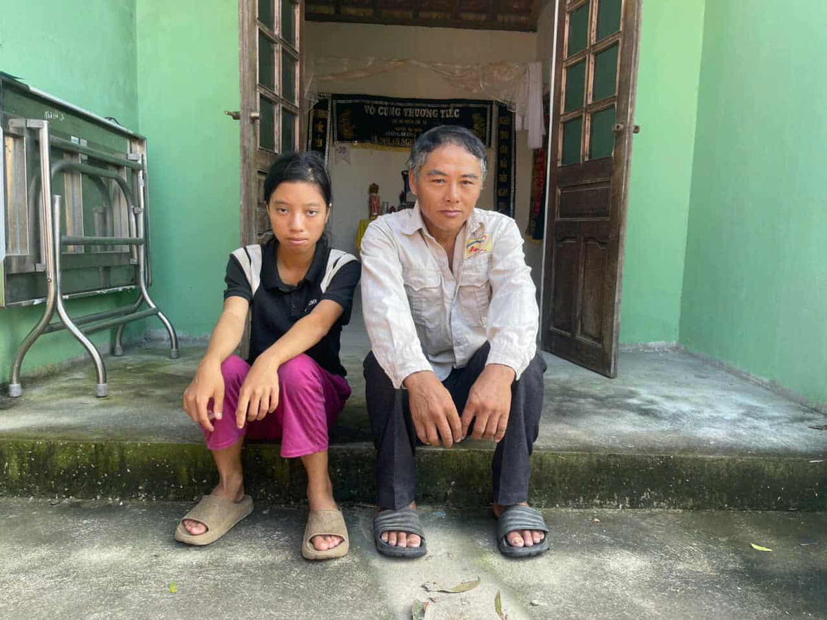 Chung tay cưu mang thiếu nữ khù khờ, không có bố, mồ côi mẹ- Ảnh 4. Chung tay cưu mang thiếu nữ khù khờ, không có bố, mồ côi mẹ- Ảnh 4.