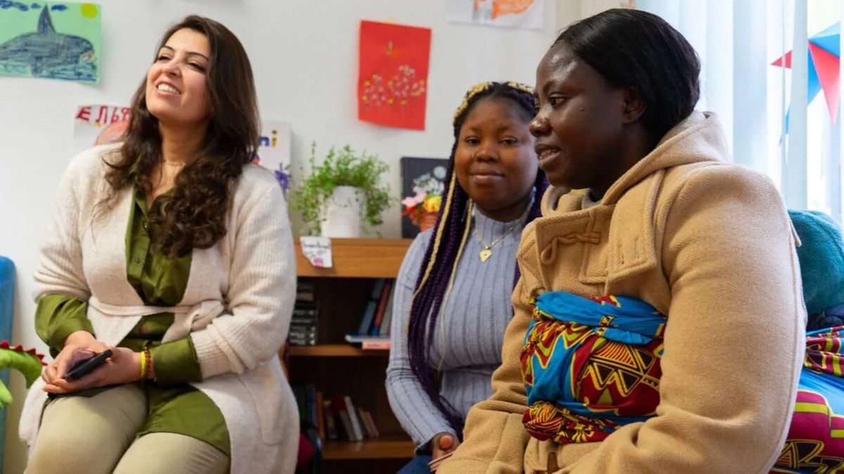 Phụ nữ di cư tới châu Âu phải đổi tình dục cho kẻ buôn người- Ảnh 2. Phụ nữ di cư tới châu Âu phải đổi tình dục cho kẻ buôn người- Ảnh 2.