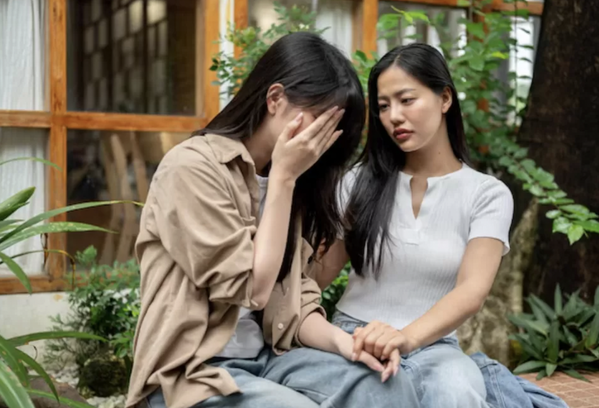 Tôi có thể cứu một cuộc đời phía sau cánh cửa giấu tiếng la hét- Ảnh 1. Tôi có thể cứu một cuộc đời phía sau cánh cửa giấu tiếng la hét- Ảnh 1.