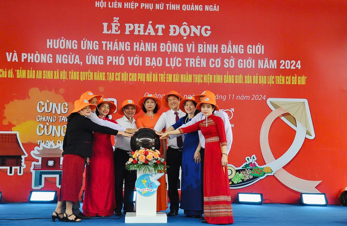 Hội LHPN tỉnh Quảng Ngãi: 10 dấu ấn nổi bật giai đoạn 2021-2025 - Ảnh 11.