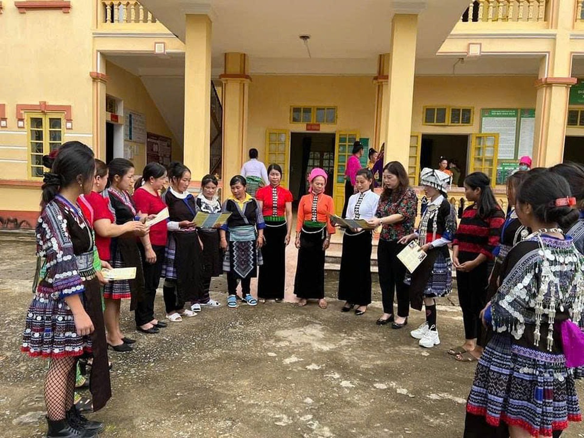 Xác định truyền thông "đi trước 1 bước" để đồng hành cùng phụ nữ thoát nghèo bền vững- Ảnh 3. Xác định truyền thông "đi trước 1 bước" để đồng hành cùng phụ nữ thoát nghèo bền vững- Ảnh 3.