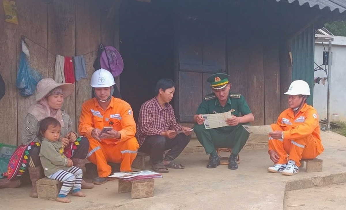 Điện lực miền Bắc phấn đấu đảm bảo cấp điện an toàn, ổn định dịp cao điểm cuối năm- Ảnh 2.