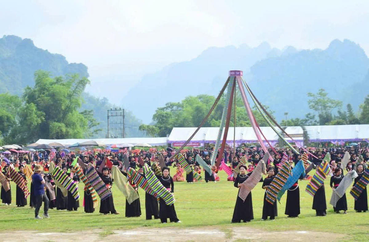 Tuyên truyền trực quan "mắt thấy, tai nghe", tăng liên kết các mô hình kinh tế của phụ nữ Thượng Lâm- Ảnh 3.