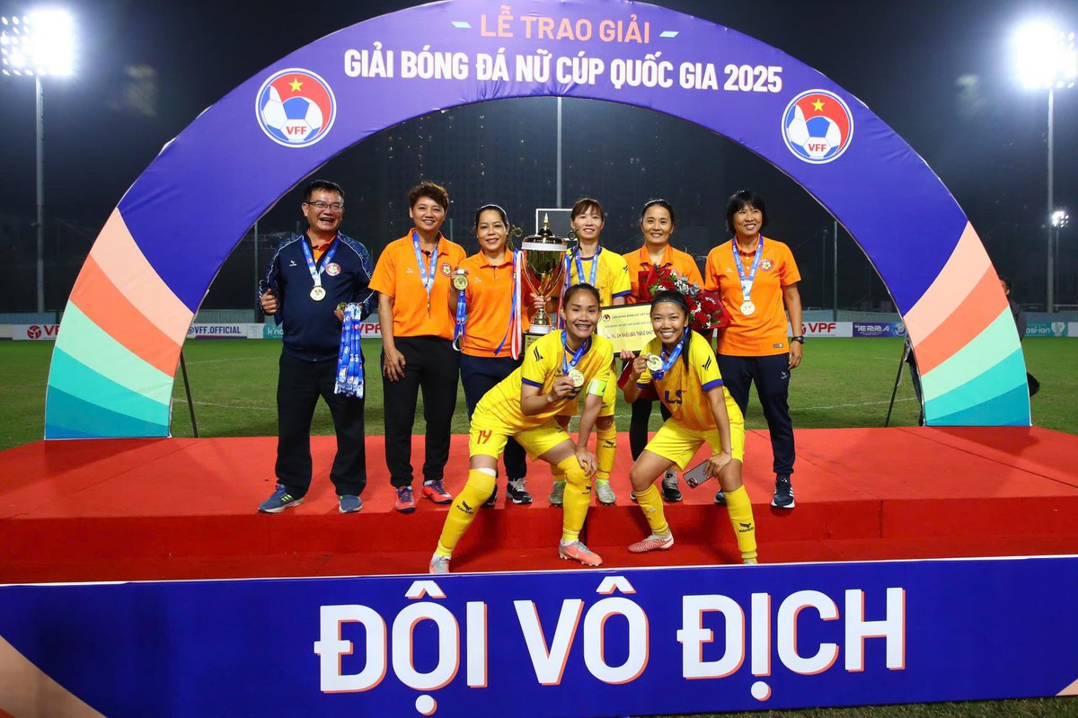 Quả bóng vàng nữ Việt Nam làm được điều chưa từng có trong lịch sử SEA Games- Ảnh 6. Quả bóng vàng nữ Việt Nam làm được điều chưa từng có trong lịch sử SEA Games- Ảnh 6.