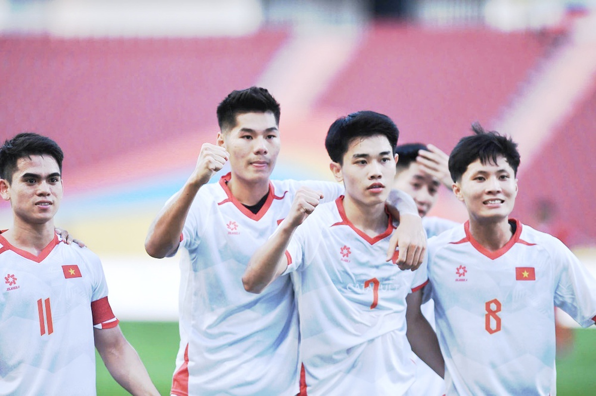 Thủ tướng gửi lời chúc mừng 2 đội tuyển bóng đá Việt Nam tại SEA Games 33- Ảnh 1. Thủ tướng gửi lời chúc mừng 2 đội tuyển bóng đá Việt Nam tại SEA Games 33- Ảnh 1.