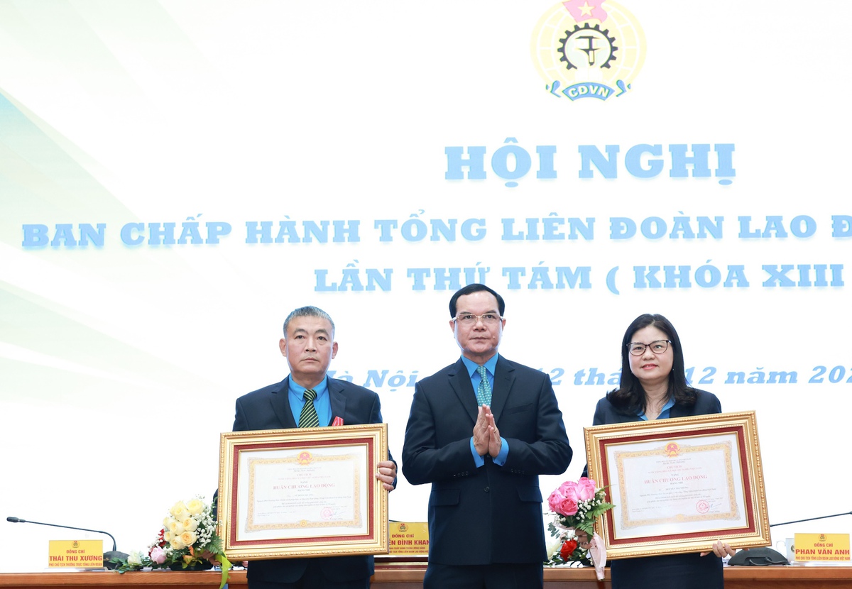 Tổng LĐLĐ Việt Nam thảo luận nhiều nội dung trọng tâm chuẩn bị cho Đại hội XIV Công đoàn Việt Nam- Ảnh 2. Tổng LĐLĐ Việt Nam thảo luận nhiều nội dung trọng tâm chuẩn bị cho Đại hội XIV Công đoàn Việt Nam- Ảnh 2.