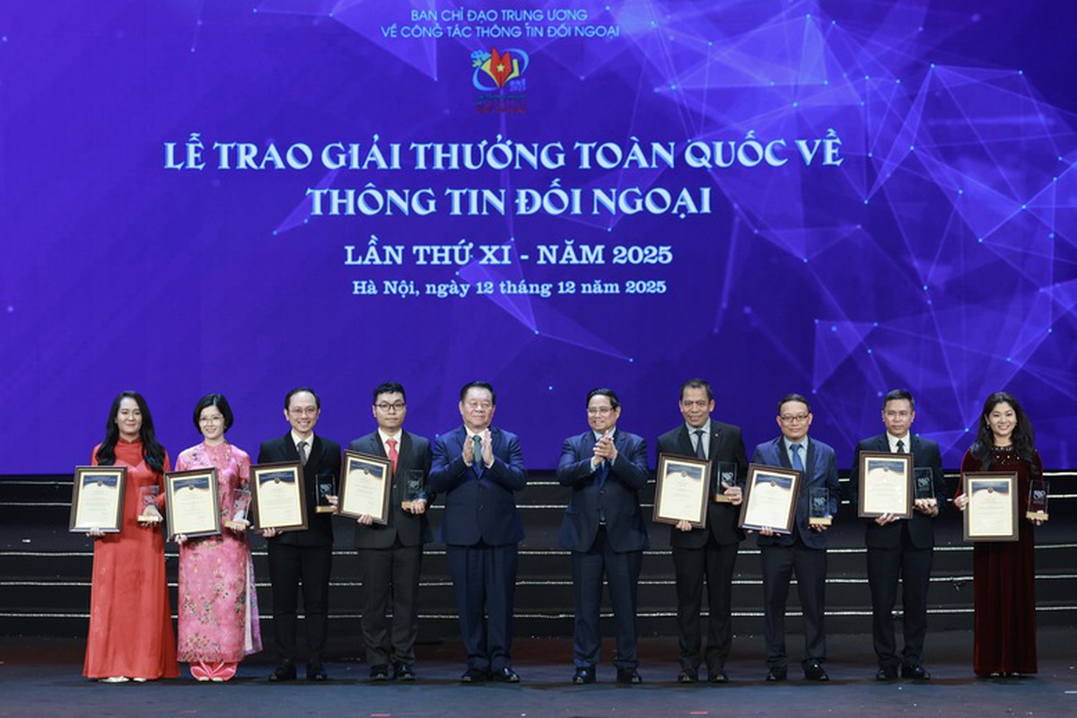 Thủ tướng: "Thép trong bút, lửa trong tim", nâng tầm thông tin đối ngoại Việt Nam- Ảnh 2. Thủ tướng: "Thép trong bút, lửa trong tim", nâng tầm thông tin đối ngoại Việt Nam- Ảnh 2.