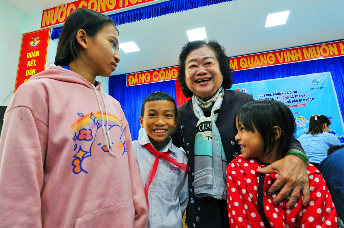 1 năm ra mắt 3 sách ảnh về 3 đại lễ, nghệ sĩ nhiếp ảnh Nguyễn Á nhận Kỷ lục Việt Nam- Ảnh 6.