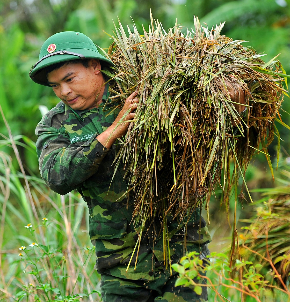 1 năm ra mắt 3 sách ảnh về 3 đại lễ, nghệ sĩ nhiếp ảnh Nguyễn Á nhận Kỷ lục Việt Nam- Ảnh 11.