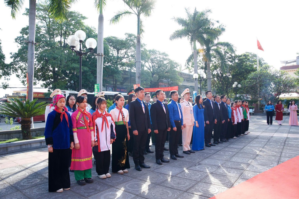 44% nữ cán bộ Đoàn trúng cử Ban Chấp hành Tỉnh Đoàn Lạng Sơn khóa XV- Ảnh 7. 44% nữ cán bộ Đoàn trúng cử Ban Chấp hành Tỉnh Đoàn Lạng Sơn khóa XV- Ảnh 7.