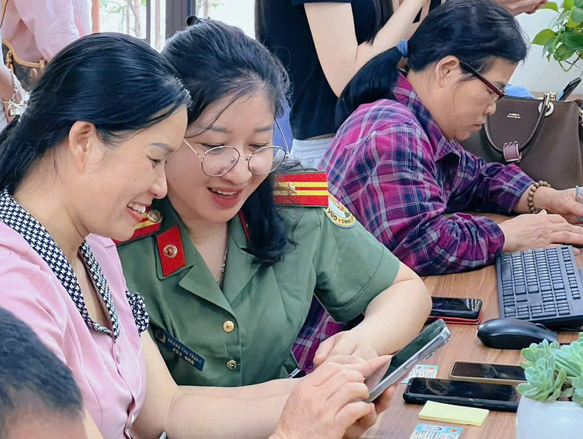 Nhiều giải pháp giúp phụ nữ Công an Tuyên Quang tự tin làm chủ công nghệ chuyển đổi số- Ảnh 3.