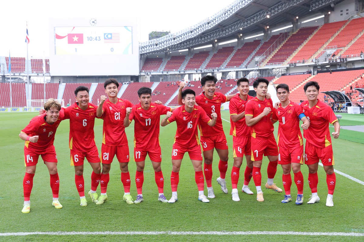 Chiến thắng nghẹt thở trước Philippines, U22 Việt Nam vào chung kết SEA Games 33- Ảnh 2. Chiến thắng nghẹt thở trước Philippines, U22 Việt Nam vào chung kết SEA Games 33- Ảnh 2.