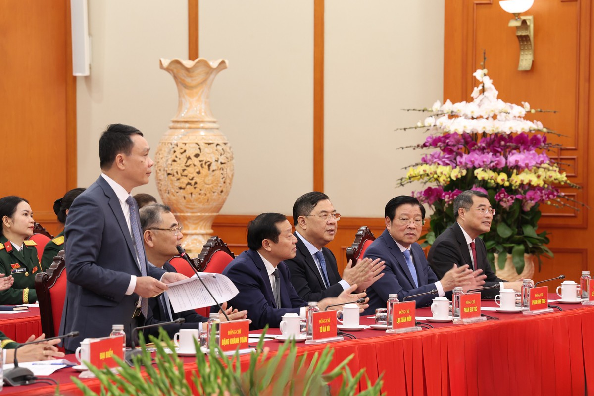 Tổng Bí thư Tô Lâm: Phấn đấu mỗi cá nhân phụ nữ Quân đội là một gương sáng- Ảnh 1. Tổng Bí thư Tô Lâm: Phấn đấu mỗi cá nhân phụ nữ Quân đội là một gương sáng- Ảnh 1.