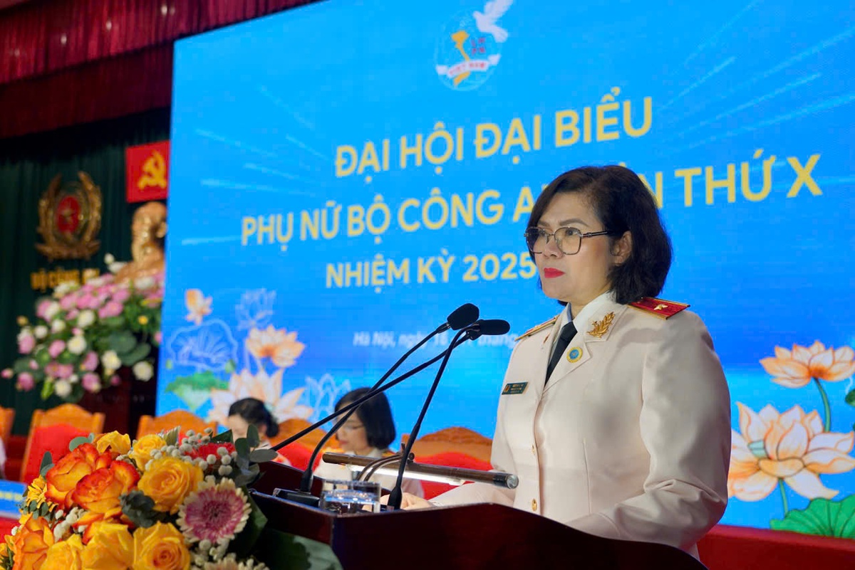 Đại hội đại biểu Phụ nữ Bộ Công an lần thứ X hoàn thành Phiên thứ nhất với nhiều nội dung quan trọng- Ảnh 2. Đại hội đại biểu Phụ nữ Bộ Công an lần thứ X hoàn thành Phiên thứ nhất với nhiều nội dung quan trọng- Ảnh 2.