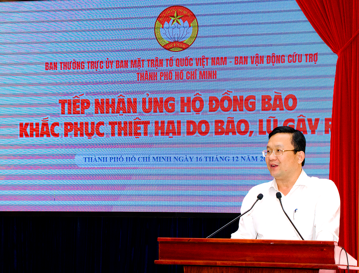 TPHCM: Tiếp nhận hơn 3,7 tỷ đồng hỗ trợ đồng bào vùng bão, lũ- Ảnh 1.