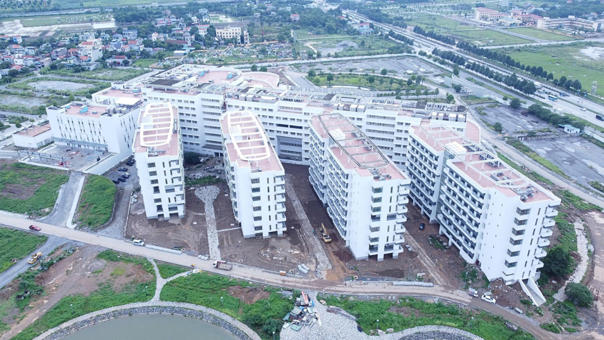 Cận cảnh cơ sở 2 Bệnh viện Bạch Mai và Bệnh viện Hữu nghị Việt Đức trước ngày khánh thành- Ảnh 2.