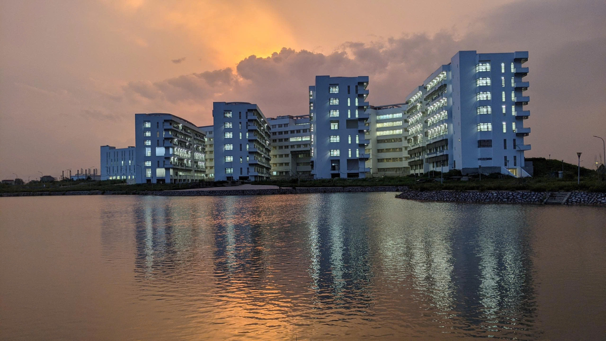 Cận cảnh cơ sở 2 Bệnh viện Bạch Mai và Bệnh viện Hữu nghị Việt Đức trước ngày khánh thành- Ảnh 5.