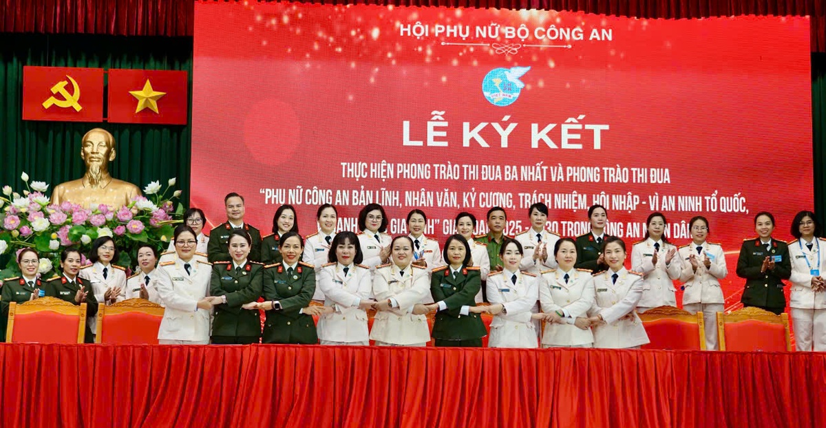 Phát động phong trào thi đua "Ba Nhất" trong toàn lực lượng phụ nữ Công an nhân dân- Ảnh 3.