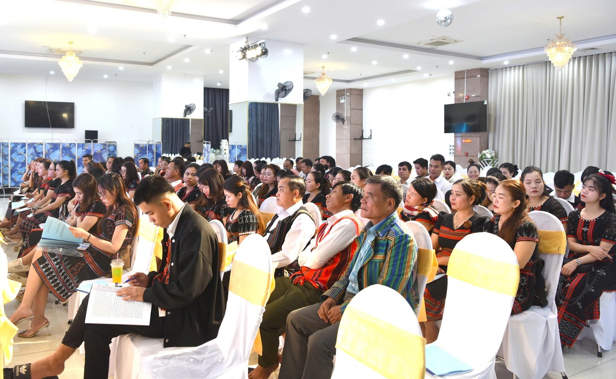 Nâng cao năng lực bảo tồn và phát huy giá trị Lễ hội tế thần nước của người Pa Cô- Ảnh 3.