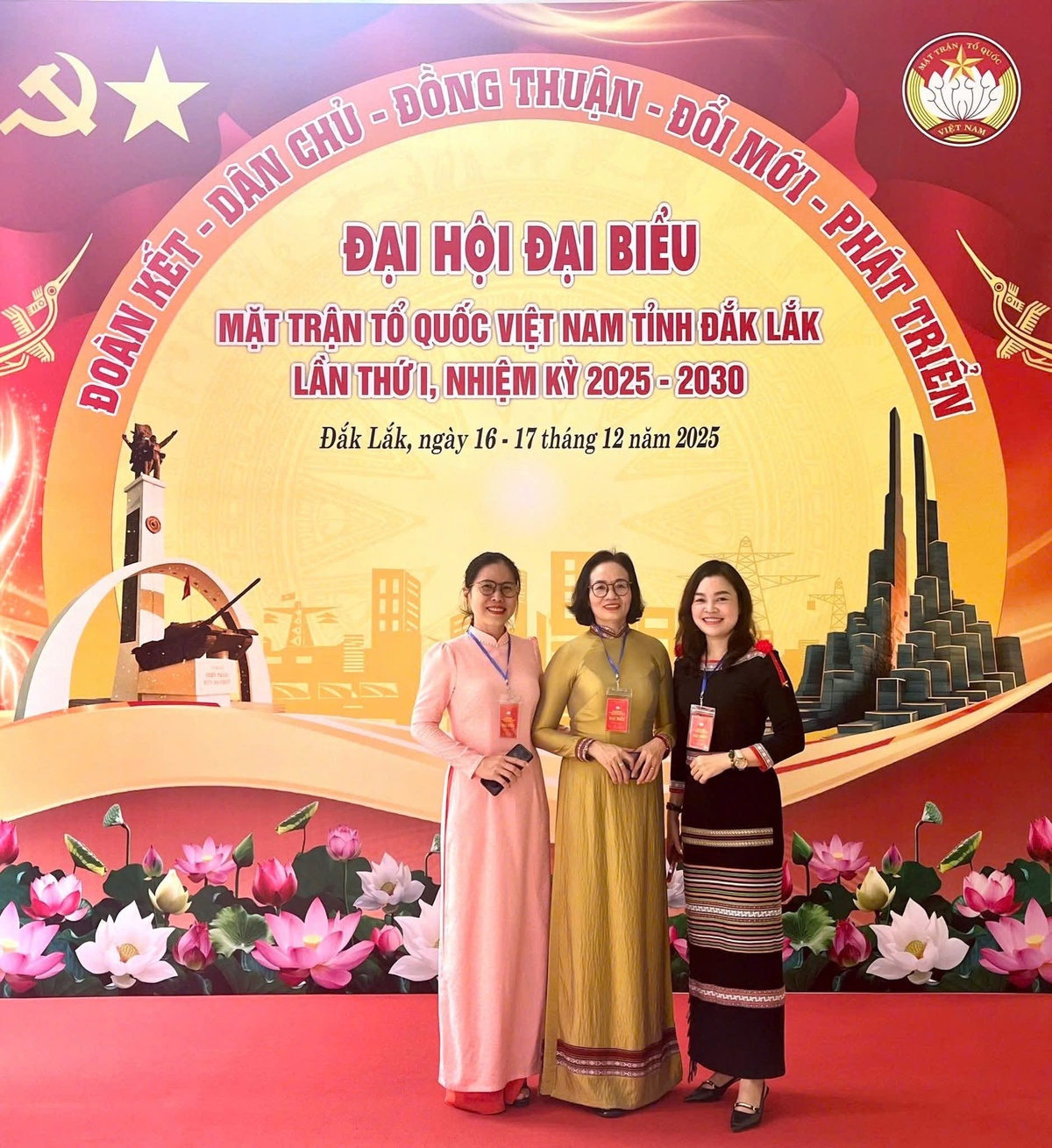 Ông Y Giang Gry Niê Knơng giữ chức Chủ tịch Ủy ban MTTQ Việt Nam tỉnh Đắk Lắk- Ảnh 1. Ông Y Giang Gry Niê Knơng giữ chức Chủ tịch Ủy ban MTTQ Việt Nam tỉnh Đắk Lắk- Ảnh 1.