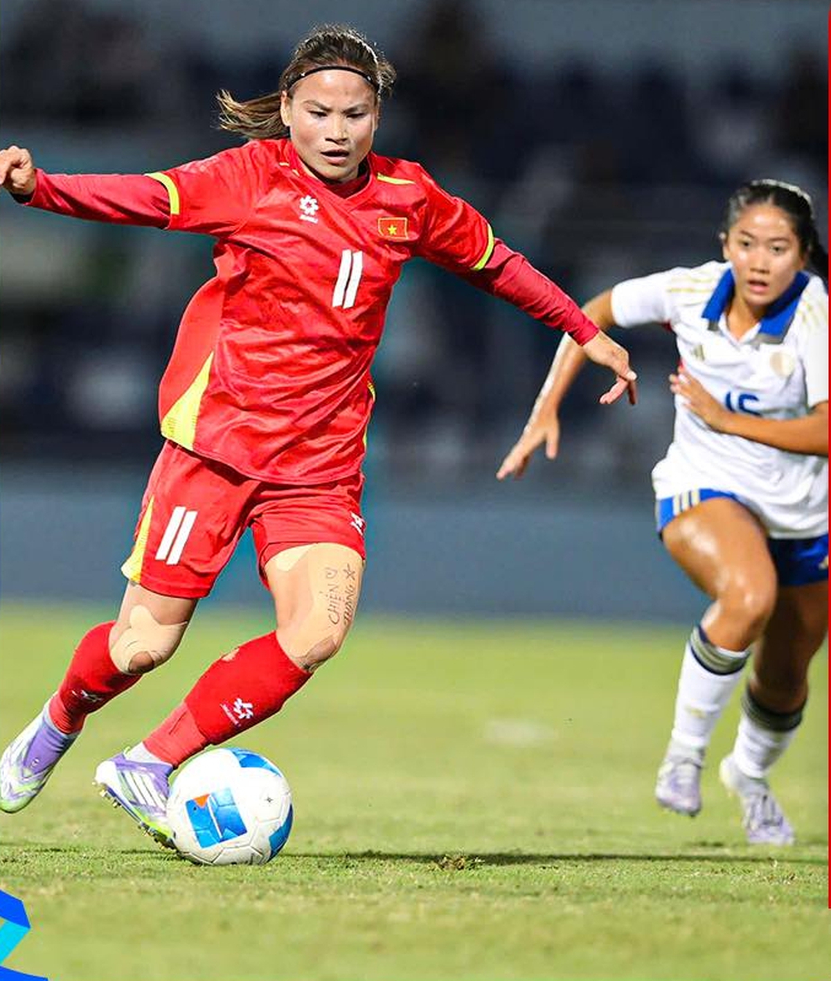 Thua luân lưu, Đội tuyển bóng đá nữ Việt Nam nhận Huy chương bạc SEA Games 33- Ảnh 4.