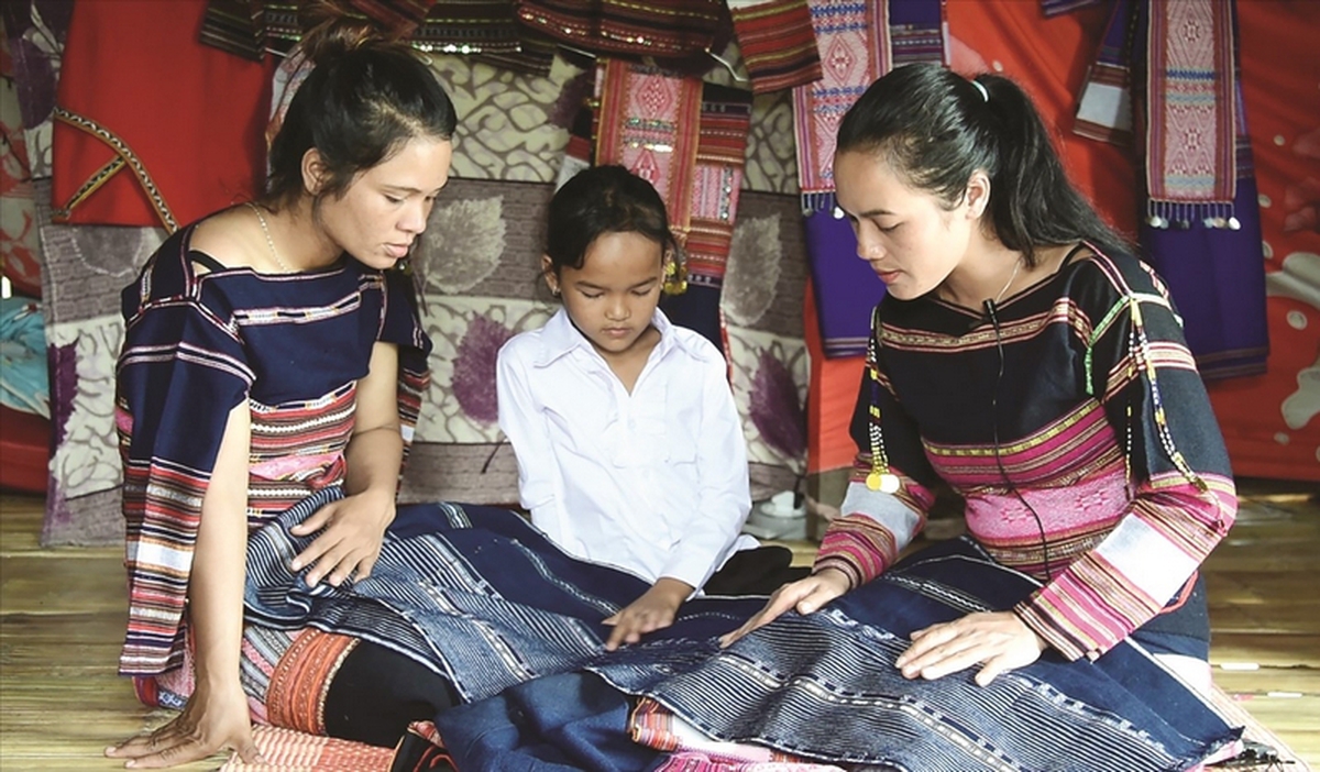 Giải pháp thiết thực hỗ trợ phụ nữ và trẻ em vùng dân tộc thiểu số, miền núi - Ảnh 2.