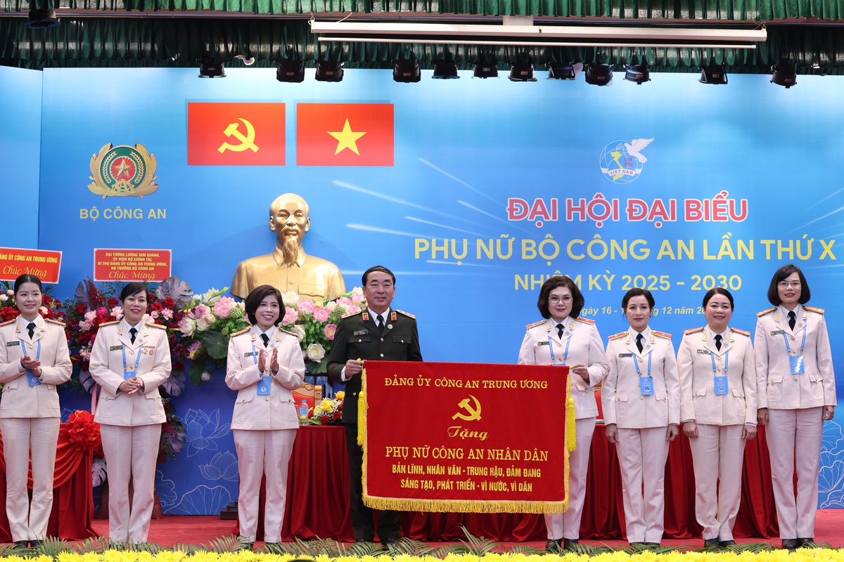 Những hình ảnh đẹp tại Đại hội đại biểu Phụ nữ Bộ Công an lần thứ X- Ảnh 8.