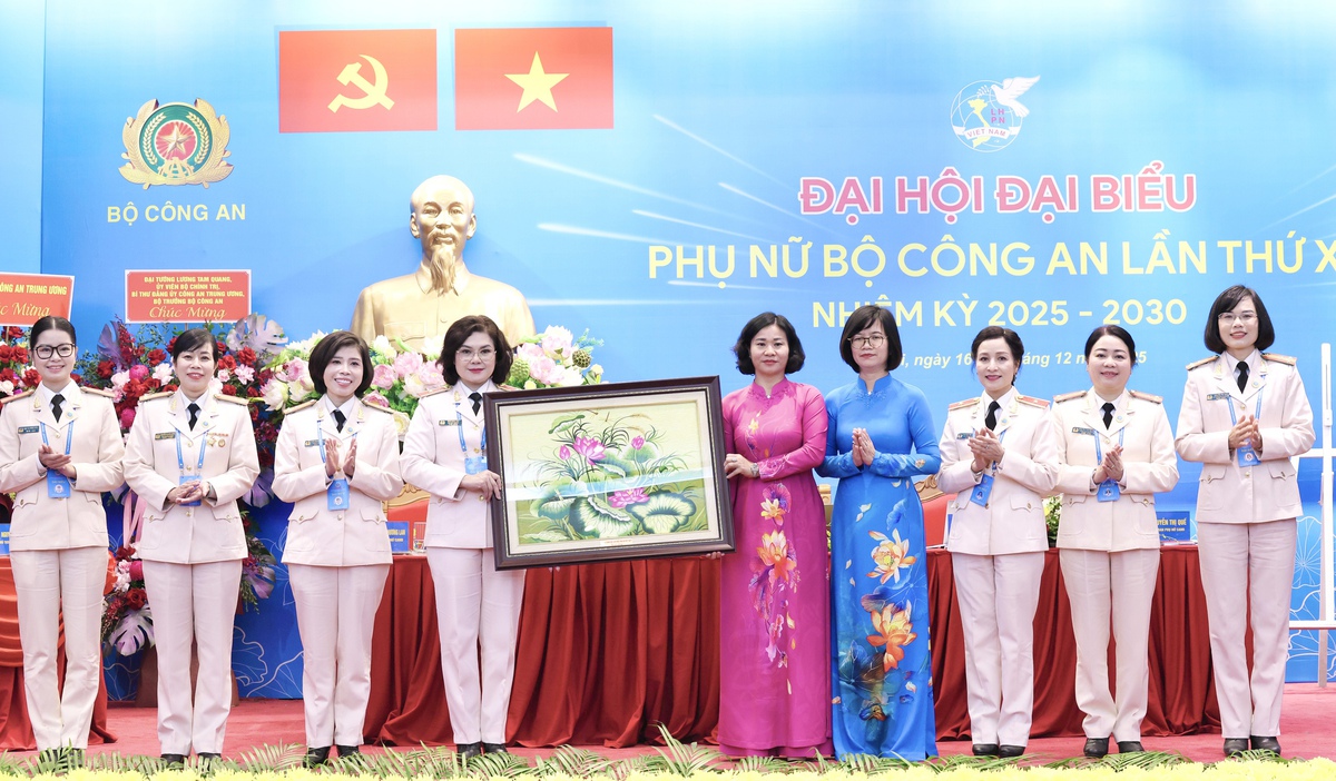 Đại hội đại biểu Phụ nữ Bộ Công an lần thứ X thành công tốt đẹp- Ảnh 8.