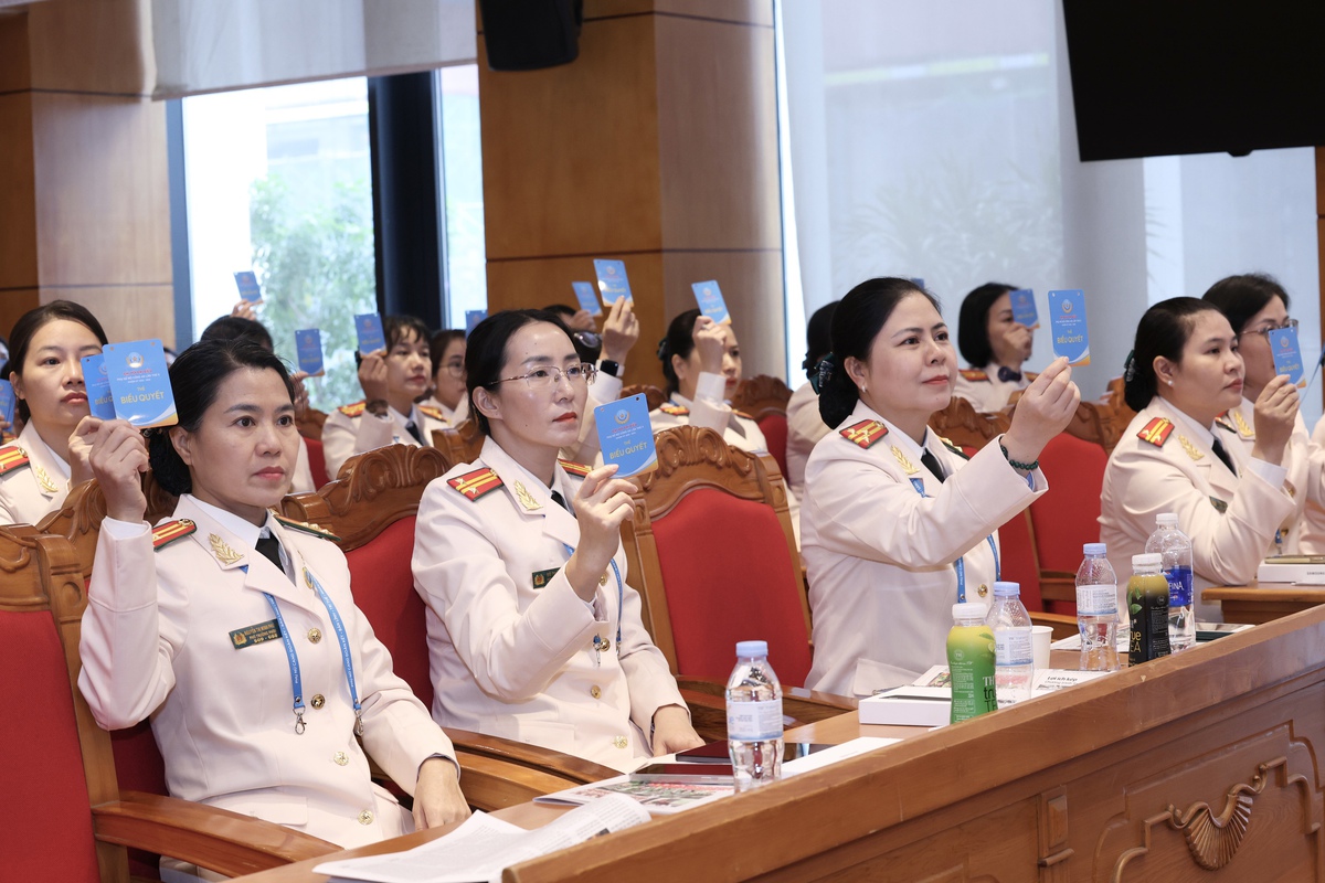 Phụ nữ Bộ Công an đề ra 3 khâu đột phá và 8 chỉ tiêu nhiệm kỳ 2025-2030- Ảnh 1. Phụ nữ Bộ Công an đề ra 3 khâu đột phá và 8 chỉ tiêu nhiệm kỳ 2025-2030- Ảnh 1.