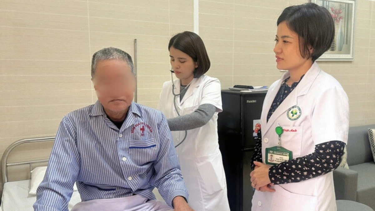 Tưởng đau lưng do thoái hóa, đi khám lại phát hiện bệnh máu ác tính- Ảnh 1. Tưởng đau lưng do thoái hóa, đi khám lại phát hiện bệnh máu ác tính- Ảnh 1.