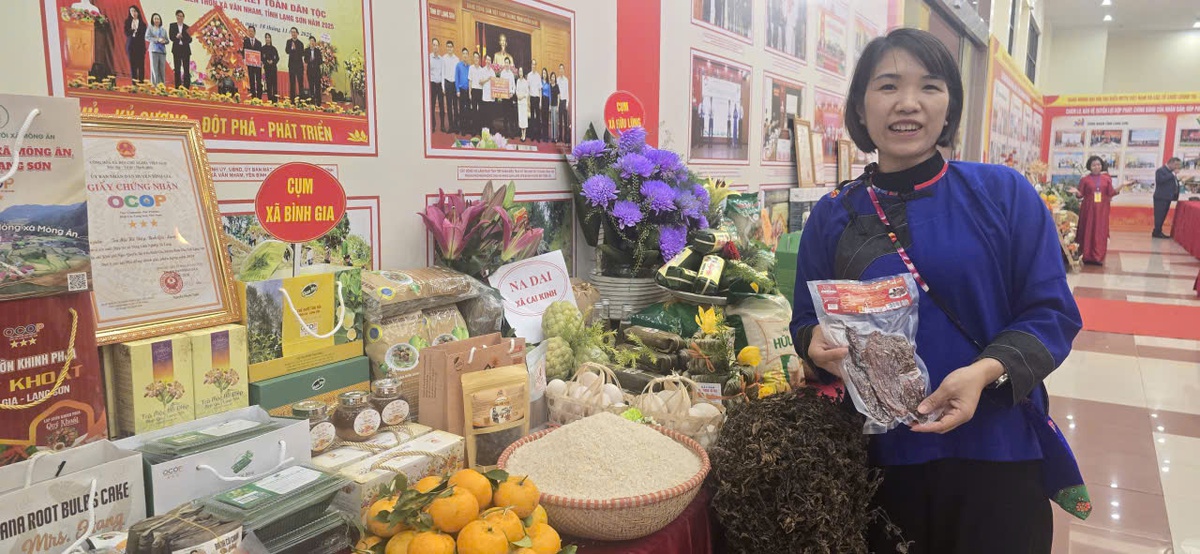 Phụ nữ xứ Lạng khoe đặc sản vùng cao tại Đại hội Nông dân tỉnh- Ảnh 3.