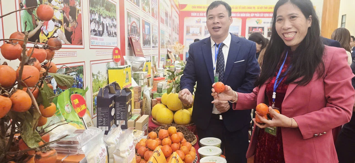 Phụ nữ xứ Lạng khoe đặc sản vùng cao tại Đại hội Nông dân tỉnh- Ảnh 1.