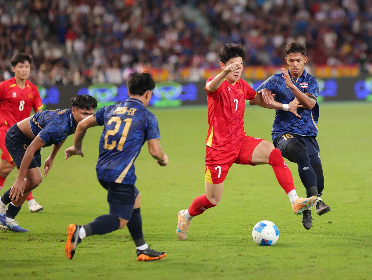 Chùm ảnh: Nhìn lại trận Chung kết đầy cảm xúc và chiến thắng tuyệt vời của U22 Việt Nam- Ảnh 7.